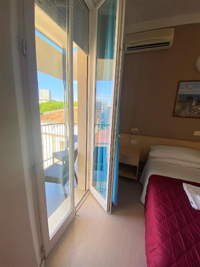 Hotel New Primula Rimini Zewnętrze zdjęcie